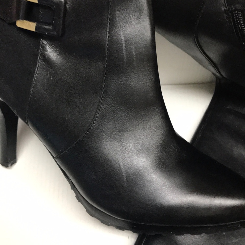 🌟Woman’s Tahiri Boots 🌟 PRICE IS FIRM! - Picture 3 of 7
